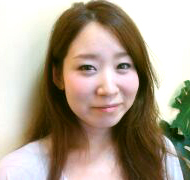 スタッフ写真(石本 真純)